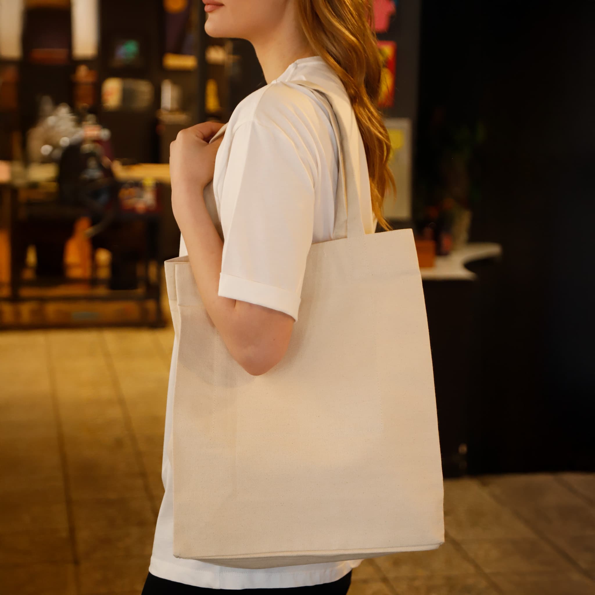 recycled-canvas-tote-bag-model